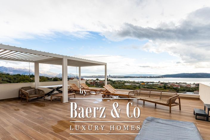 Image No.25-4 Bed Villa for sale