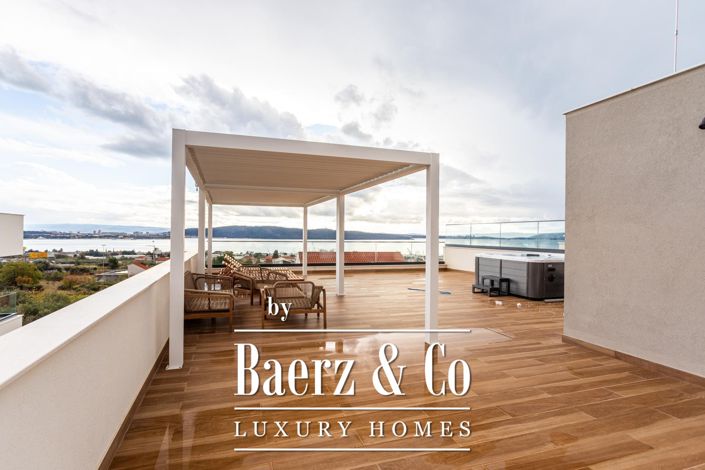 Image No.29-4 Bed Villa for sale