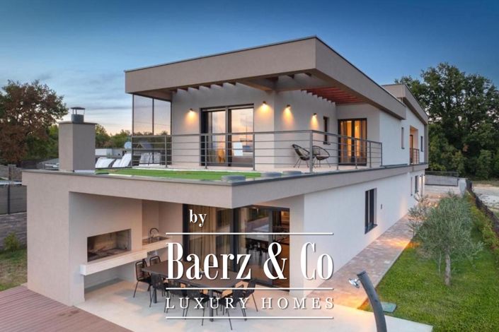 Image No.2-Maison de ville de 5 chambres à vendre à Svetvincenat