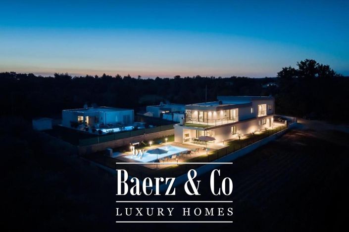 Image No.32-Maison de ville de 5 chambres à vendre à Svetvincenat