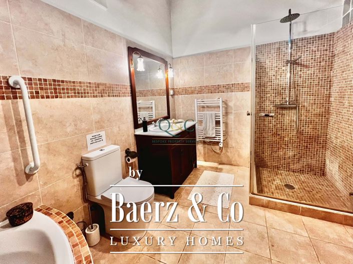 Image No.10-2 Bed Villa for sale