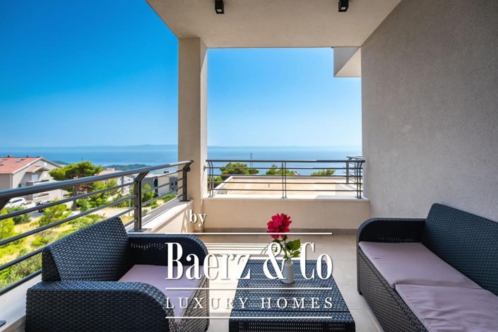 Image No.25-4 Bed Townhouse for sale