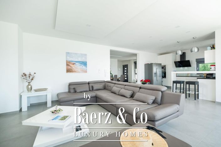 Image No.5-4 Bed Townhouse for sale