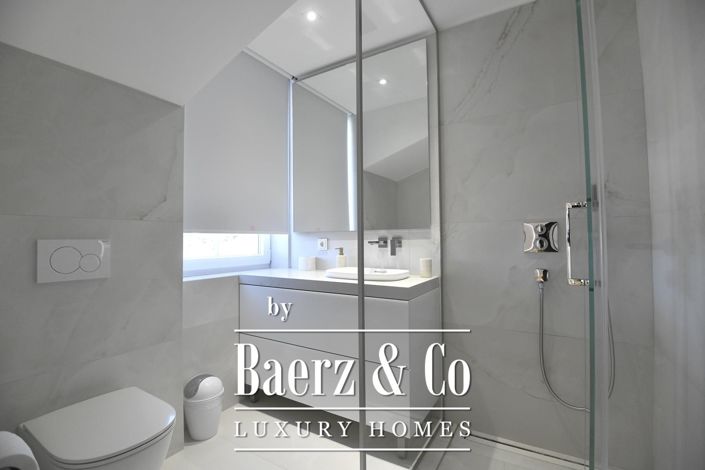 Image No.20-4 Bed Apartment for sale