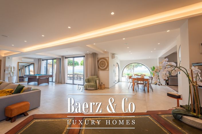 Image No.11-5 Bed Villa for sale