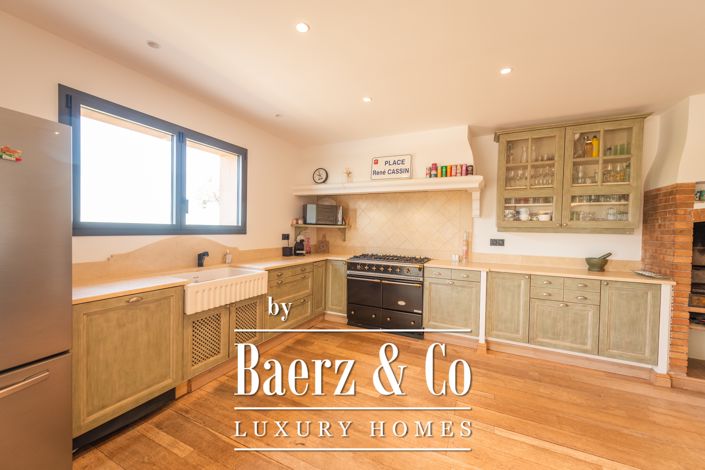 Image No.12-5 Bed Villa for sale