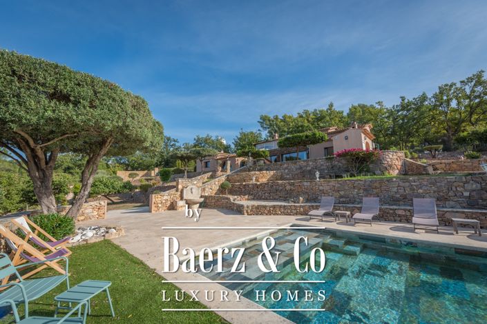 Image No.2-5 Bed Villa for sale