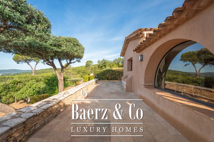 Image No.5-5 Bed Villa for sale