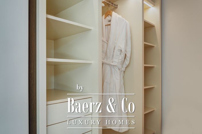 Image No.21-4 Bed Property for sale