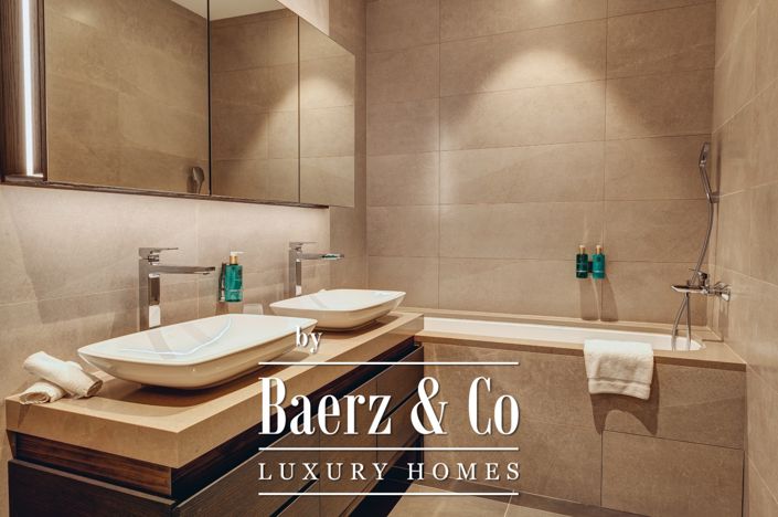 Image No.23-4 Bed Property for sale