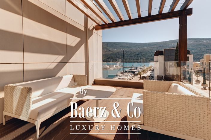 Image No.8-4 Bed Property for sale