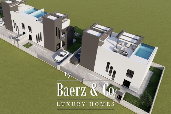 Image No.2-4 Bed Villa for sale