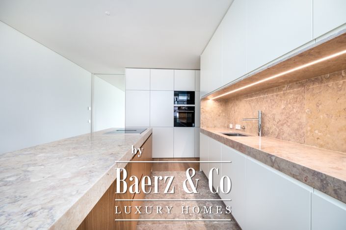 Image No.24-4 Bed House for sale