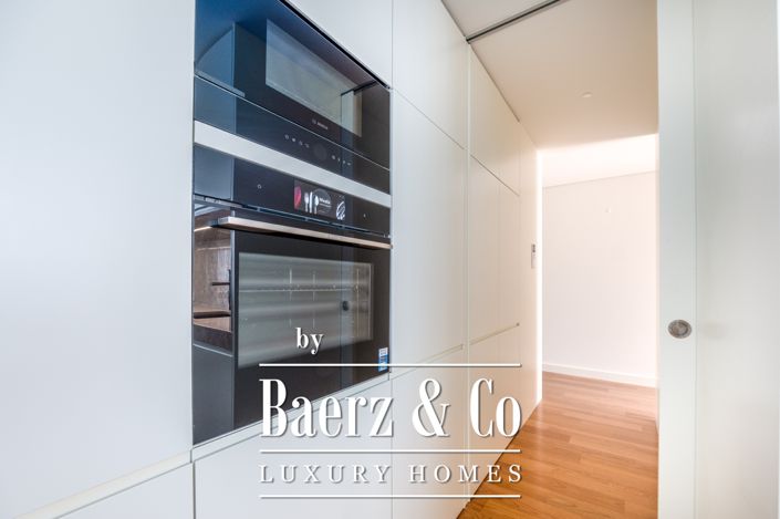 Image No.25-4 Bed House for sale