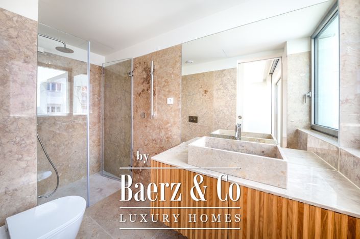 Image No.27-4 Bed House for sale