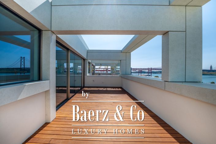 Image No.31-4 Bed House for sale