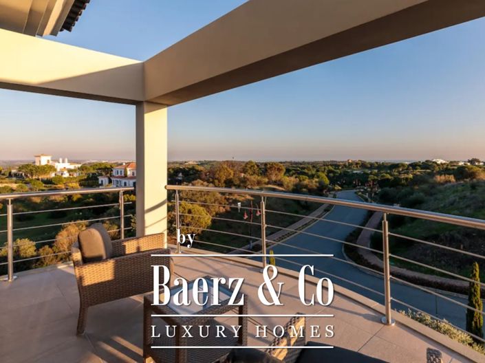 Image No.21-5 Bed House for sale