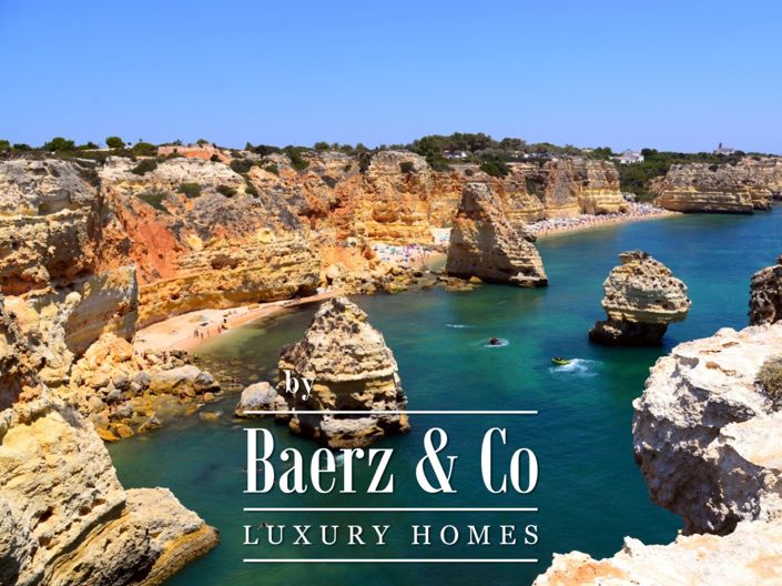 Image No.30-5 Bed House for sale