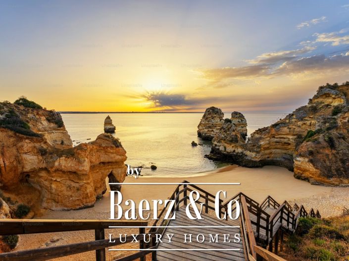 Image No.35-5 Bed House for sale