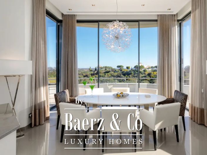 Image No.7-5 Bed House for sale