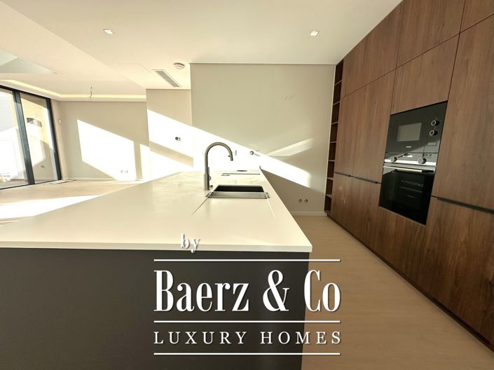 Image No.15-4 Bed House for sale