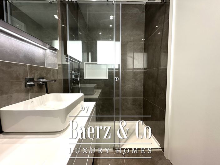 Image No.32-4 Bed House for sale