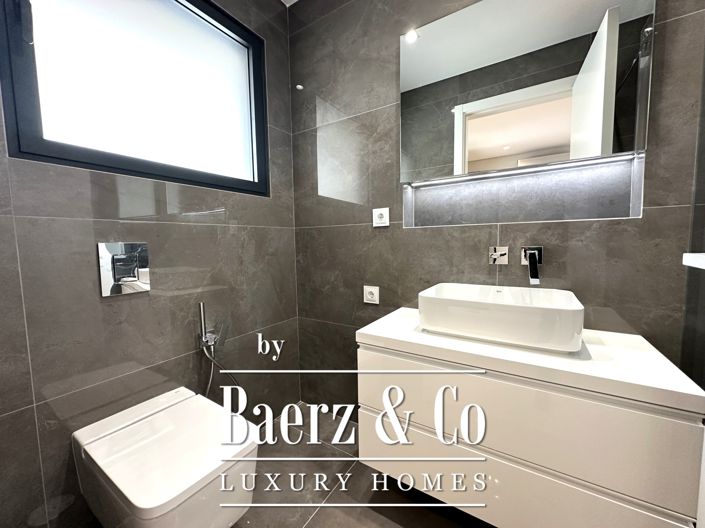 Image No.33-4 Bed House for sale