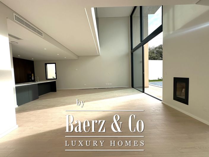 Image No.5-4 Bed House for sale