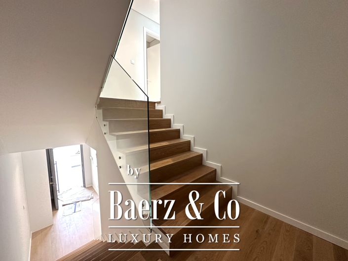 Image No.23-4 Bed House for sale