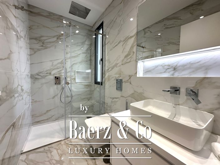 Image No.7-4 Bed House for sale