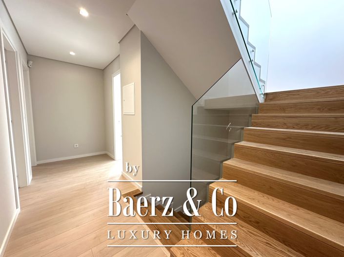 Image No.26-4 Bed House for sale