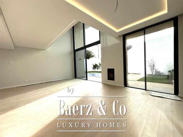 Image No.5-4 Bed House for sale