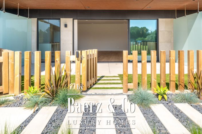 Image No.2-4 Bed Apartment for sale