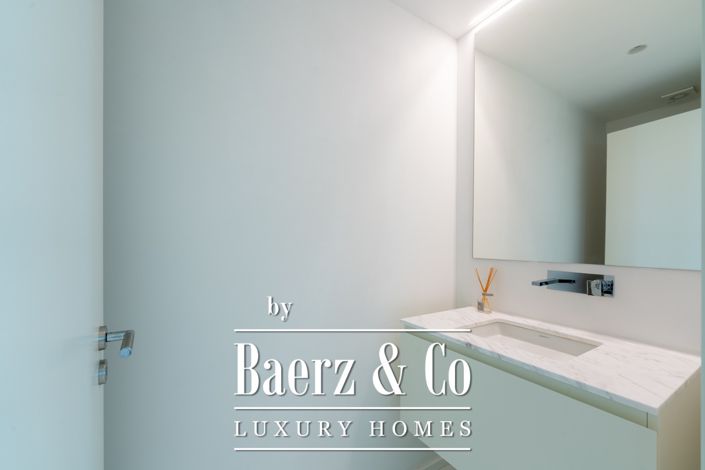 Image No.25-3 Bed Apartment for sale