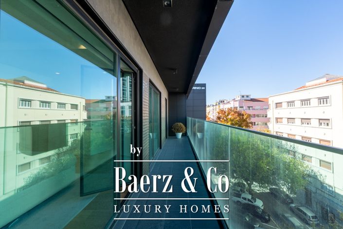 Image No.27-3 Bed Apartment for sale