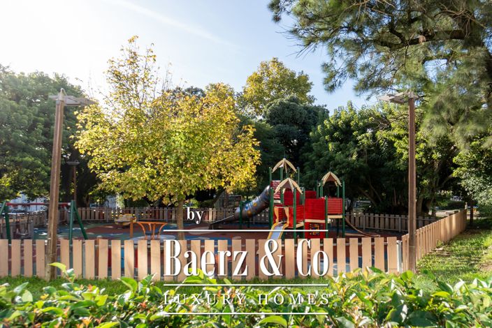 Image No.23-6 Bed Apartment for sale