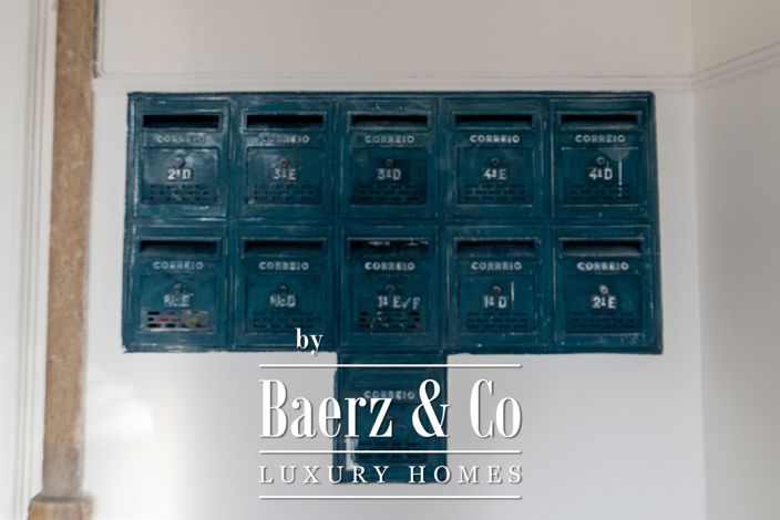 Image No.27-6 Bed Apartment for sale