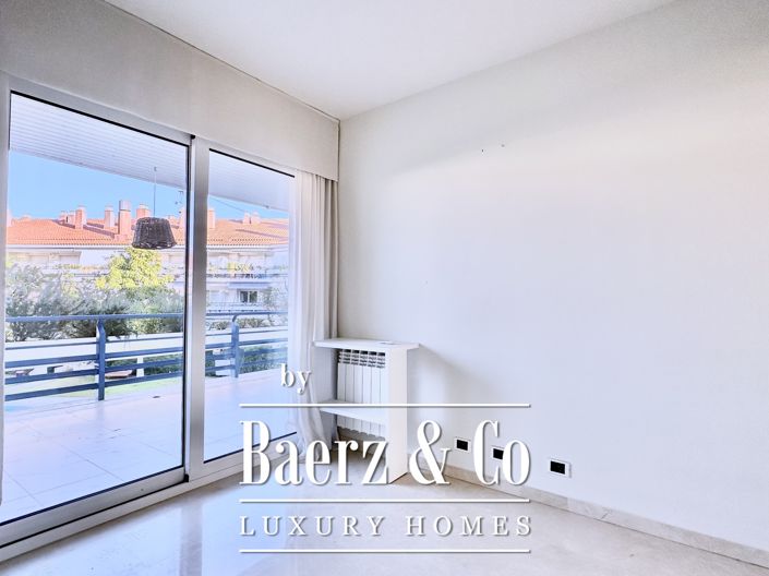 Image No.25-4 Bed Apartment for sale