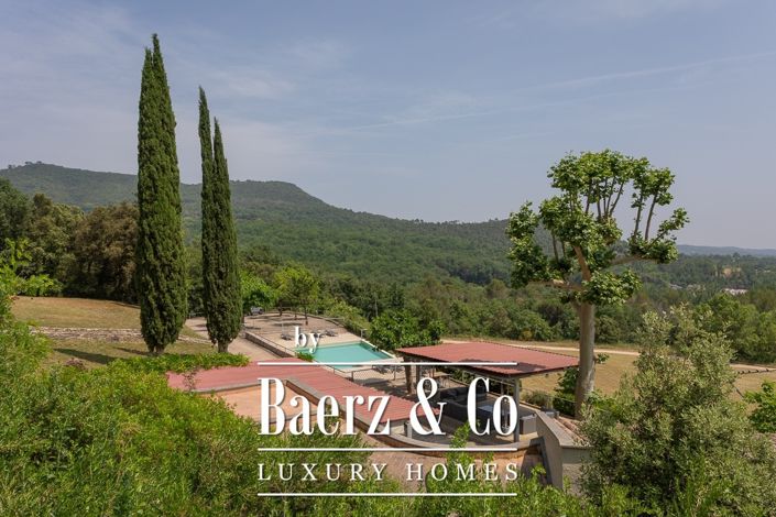 Image No.22-5 Bed Property for sale