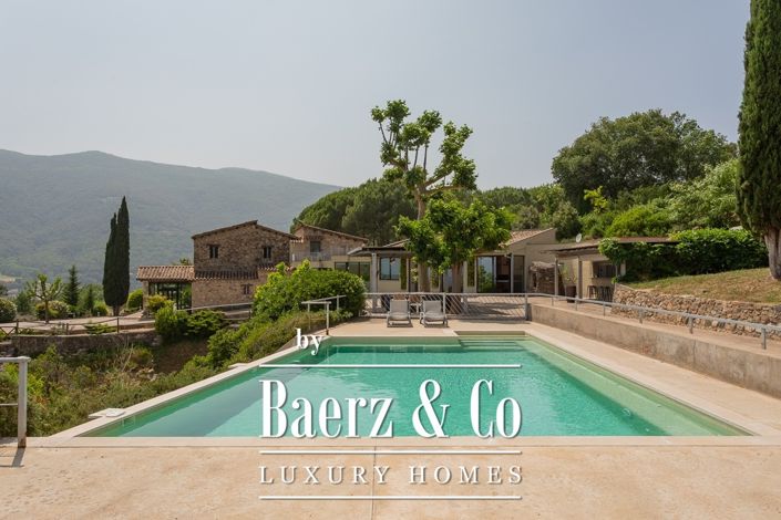 Image No.25-5 Bed Property for sale