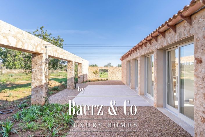 Image No.17-3 Bed Country House for sale