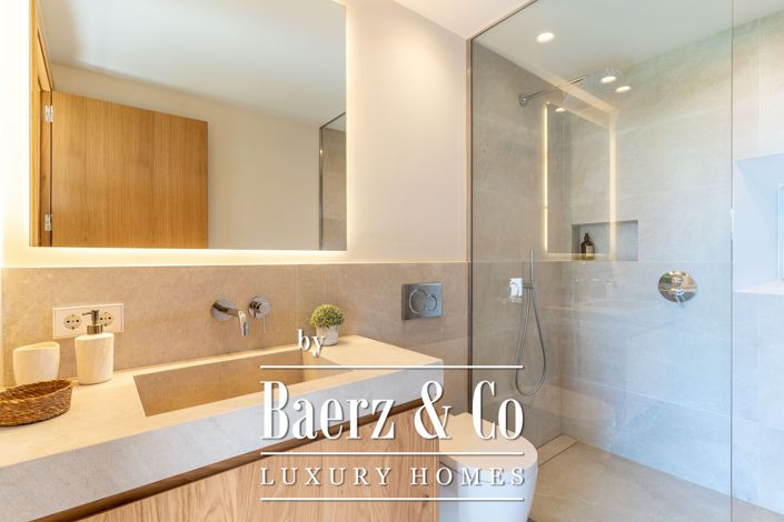 Image No.8-3 Bed Country House for sale