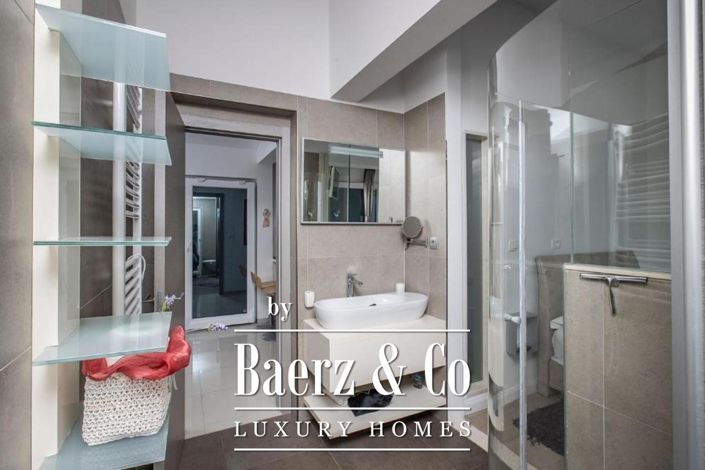 Image No.18-4 Bed Townhouse for sale