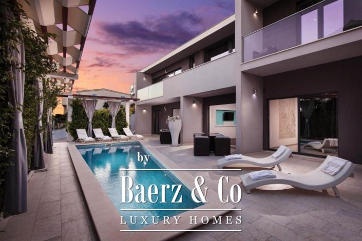 Image No.34-4 Bed Townhouse for sale