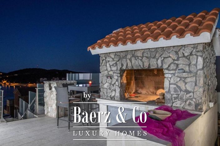 Image No.35-4 Bed Townhouse for sale