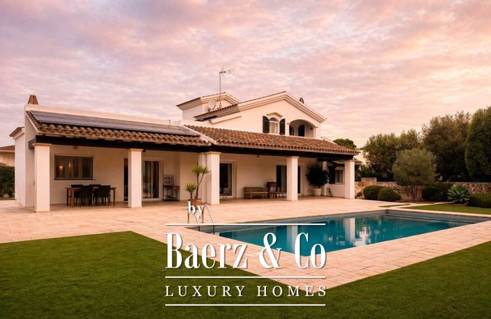Image No.2-4 Bed Property for sale