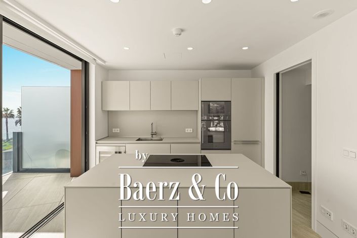 Image No.12-4 Bed Apartment for sale