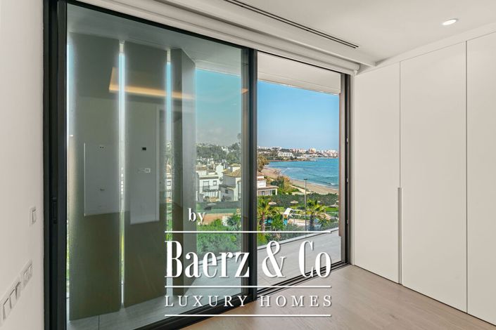 Image No.27-4 Bed Apartment for sale