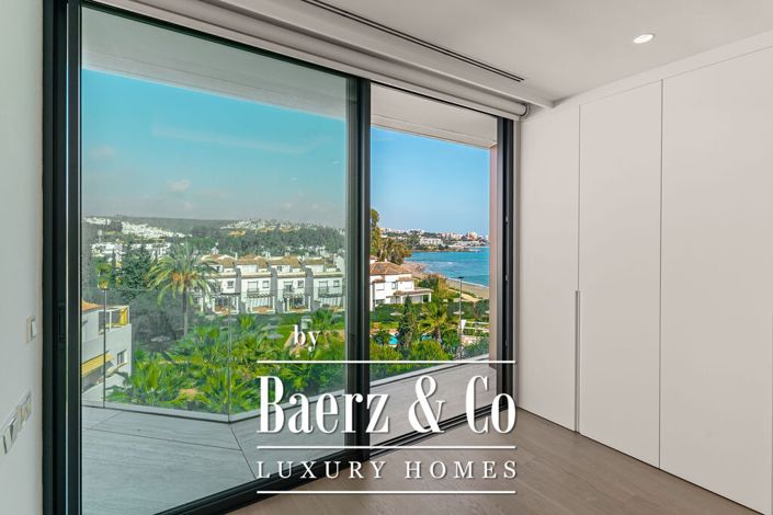 Image No.29-4 Bed Apartment for sale