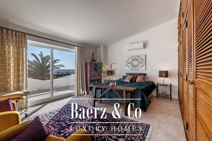 Image No.12-3 Bed Villa for sale